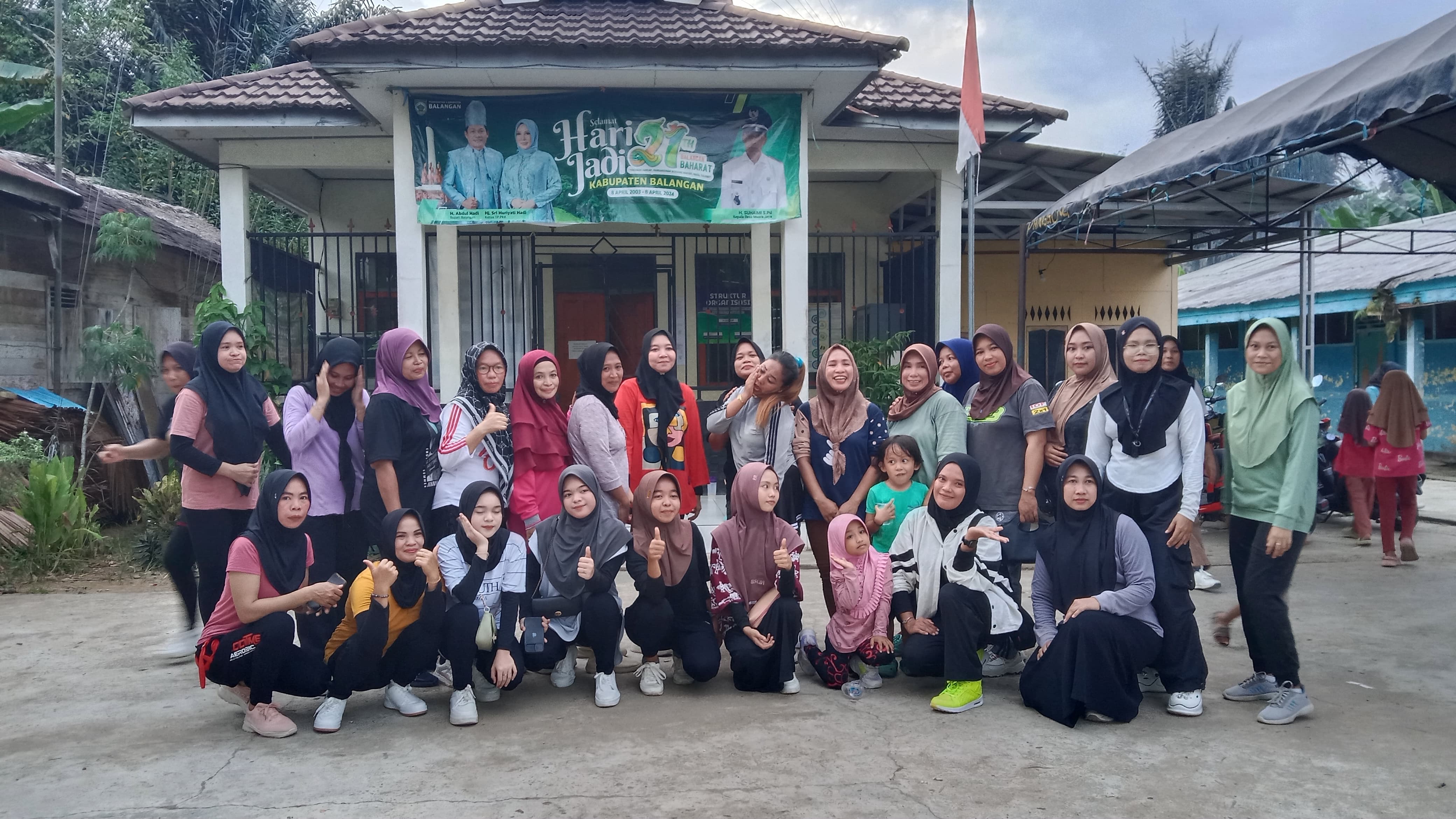 Gambar Pkk SENAM SEHAT